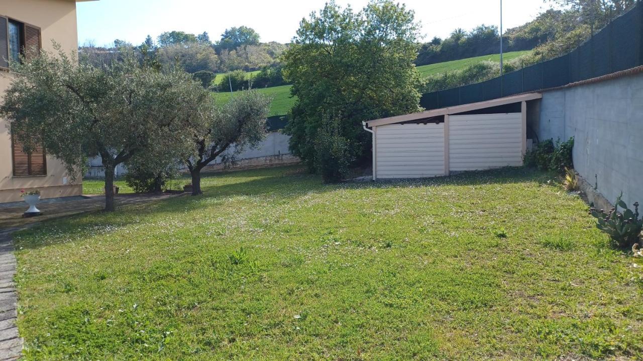 B&B Verena, Casa Ferrari Colonnella Luaran gambar